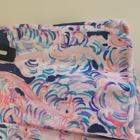 Lilly Pulitzer Multicolor Pelican Pink Head in The Sand Terry Cloth Shorts Sz S - Picture 4 of 10